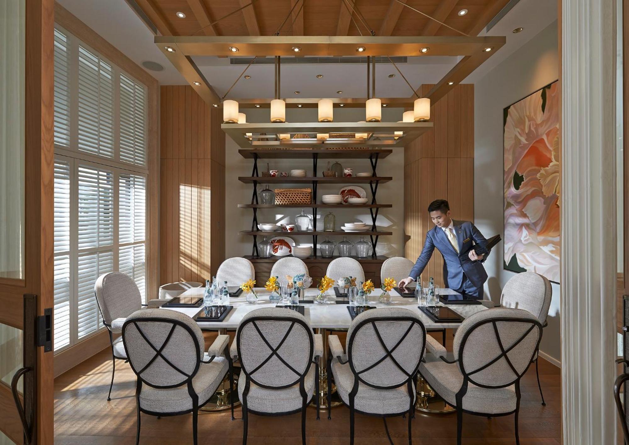 Club Deluxe King Room